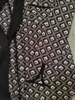 Blusa Mango y 2 faldas