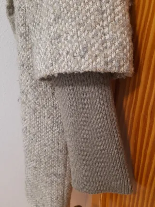 Abrigo gris jaspeado