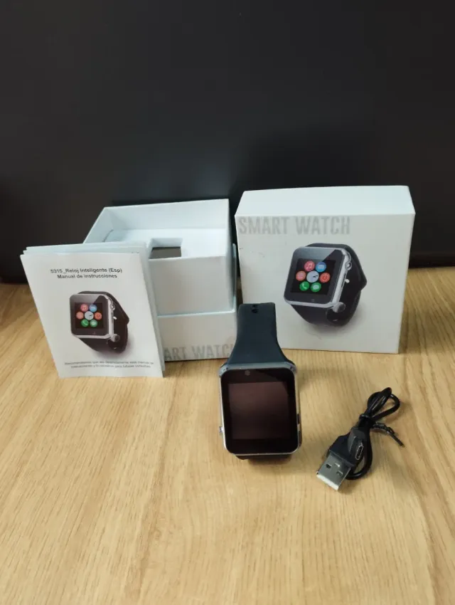 Smartwatch Negro con Cargador