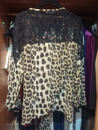 Camisa Rinascimento Animal Print Talla L
