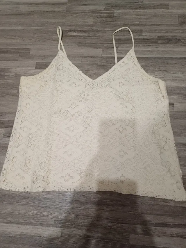 Top corto encaje blanco