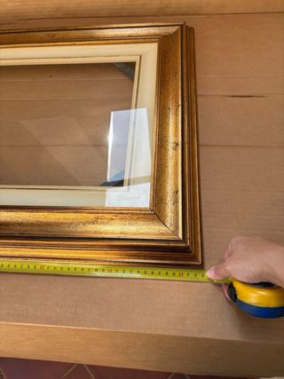 Cornice Vintage Dorata con Vetro