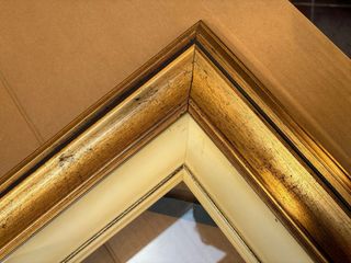 Cornice Vintage Dorata con Vetro