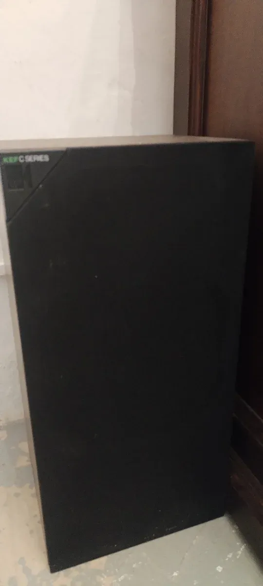 Altavoces KEF C Series Negros