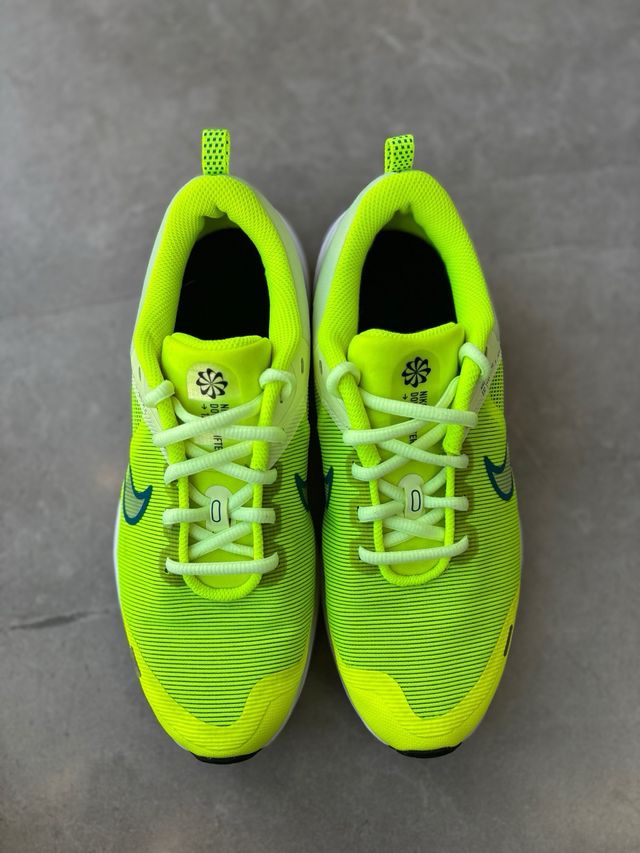 Nike Downshifter 12 Amarillo Neón