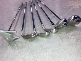 Palos Golf Wilson P Mujer LRH Medio ZURDOS