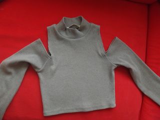 Pull & Bear Top Hombros Descubiertos