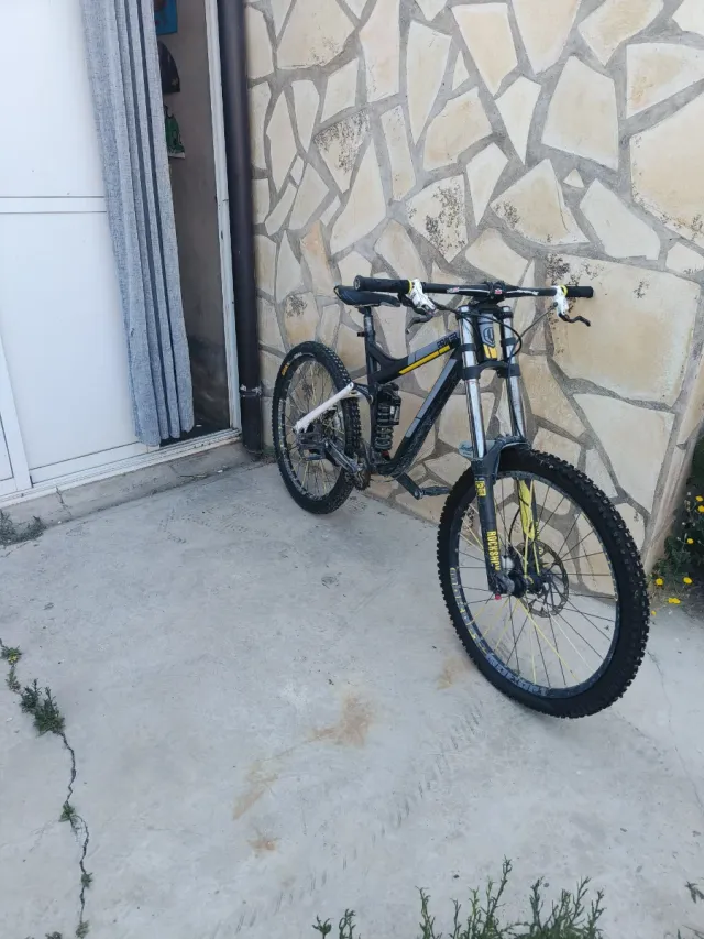 Bici Montaña Mondraker Rock Shox