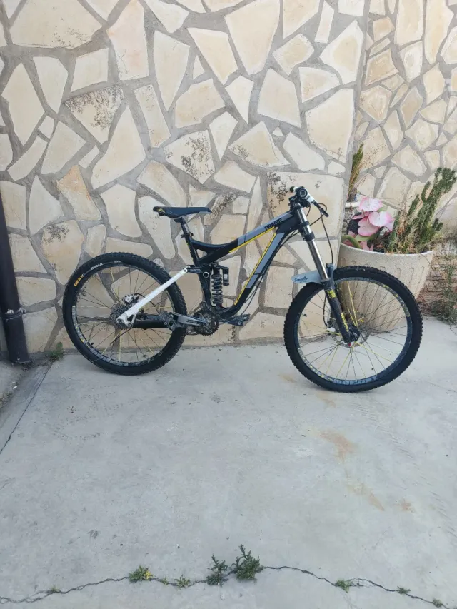 Bici Montaña Mondraker Rock Shox