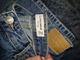 Pantalón ancho vaquero azul prácticamente nuevo