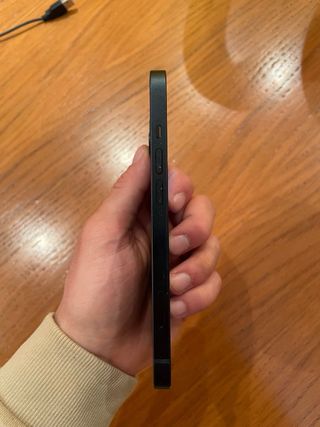 iPhone 13 128GB azul oscuro