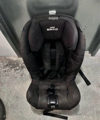 Silla coche Axkid MINIKID contramarcha