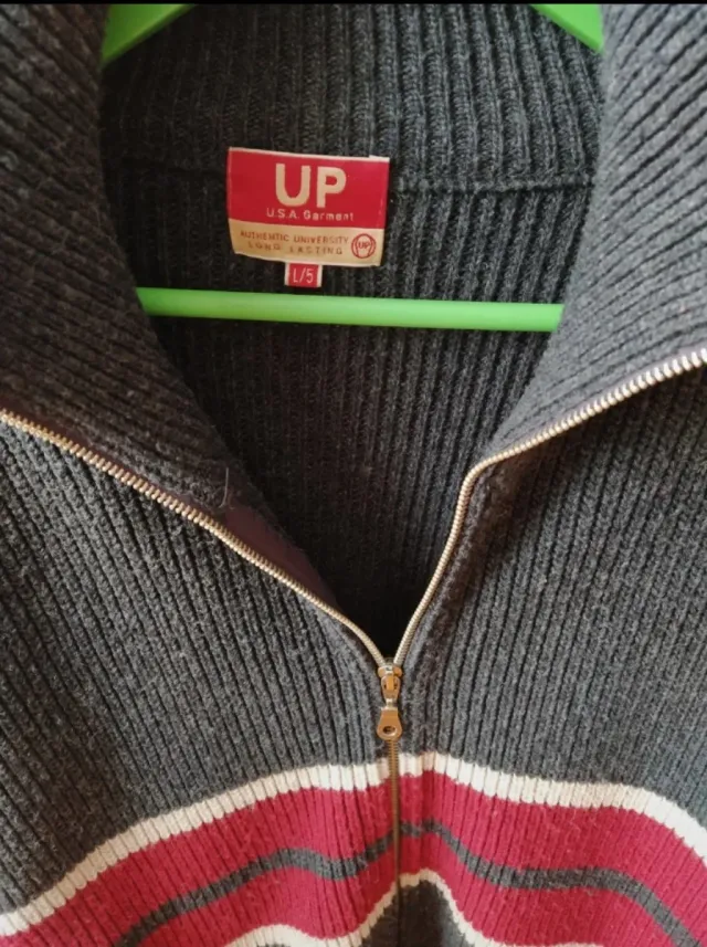 Chaqueta lana cremallera hombre gris y rojo