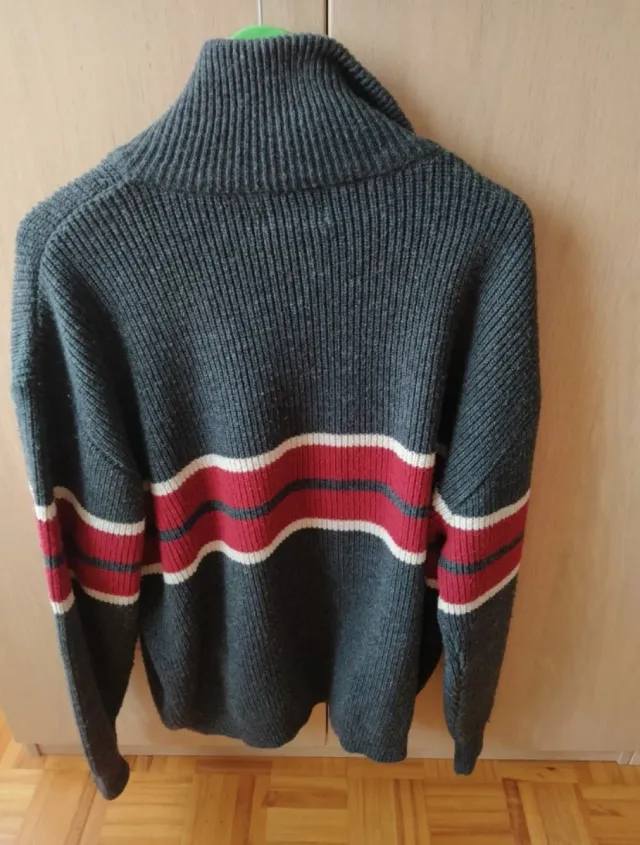 Chaqueta lana cremallera hombre gris y rojo