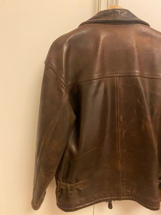 Abrigo de piel marrón para hombre