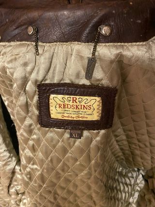 Abrigo de piel marrón para hombre