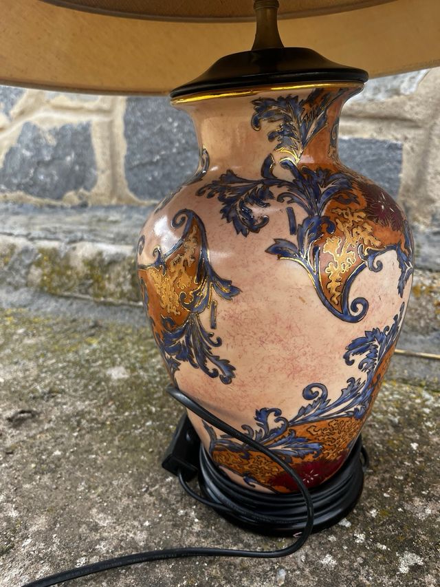 Lámpara de mesa cerámica decorada