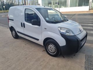 Alquiler furgonetas y coches