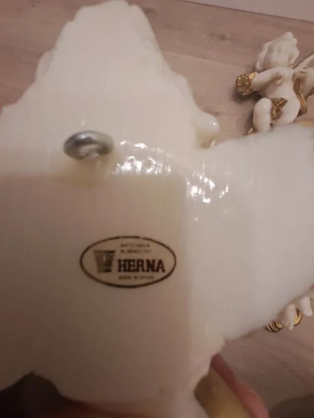 Angeli in alabastro con strumenti musicali