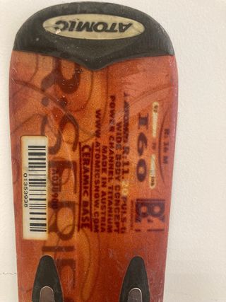 Esquís Atomic R-11 1.60 con fijaciones