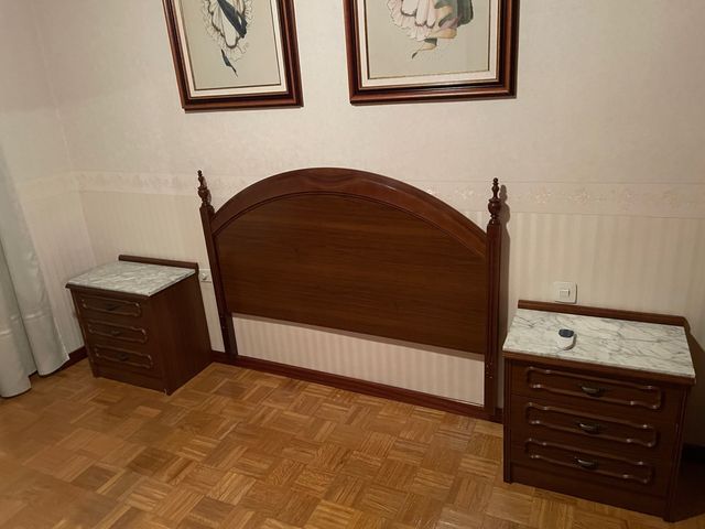 Cabecero y 2 mesitas de noche