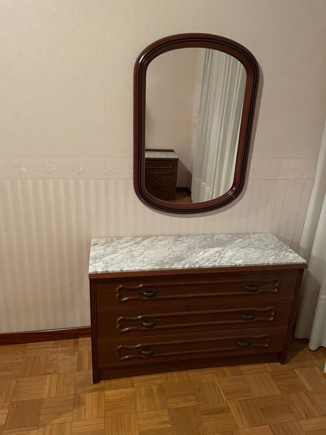 Cabecero y 2 mesitas de noche