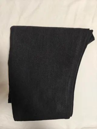 Pantalón Negro Pull and Bear Talla M