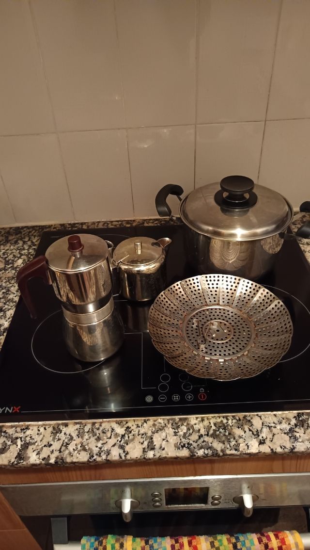 Set de menaje de cocinar ideal .