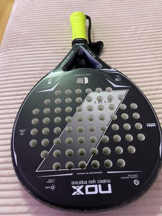 Pala de pádel NOX usada 3 partidos