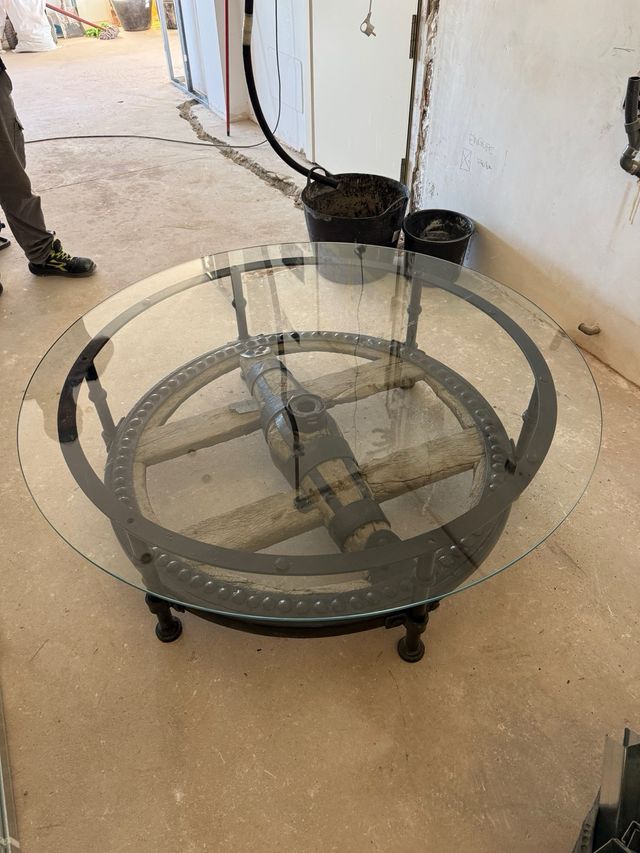 Mesa antigua de madera y metal de años 1870-1880