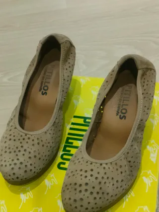 Zapatos Salón Tacón Beige Pilllos