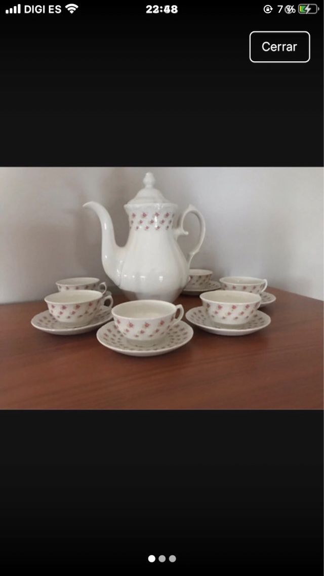 Juego de café de porcelana con flores