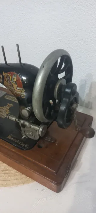Máquina de coser Singer antigua