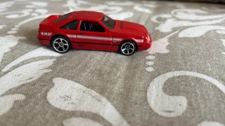 Hot Wheels Ford Mustang 92 Rojo