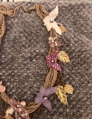 Collana artigianale fiori e foglie