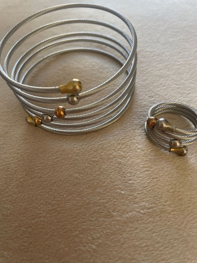 Brazalete y anillo acero espiral