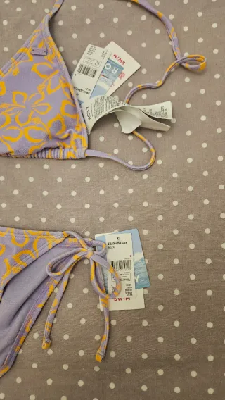 Bikini Roxy flores morado y amarillo