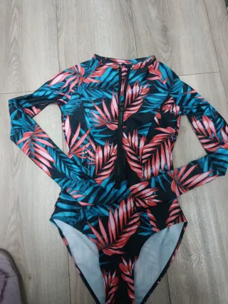Bañador manga larga estampado tropical