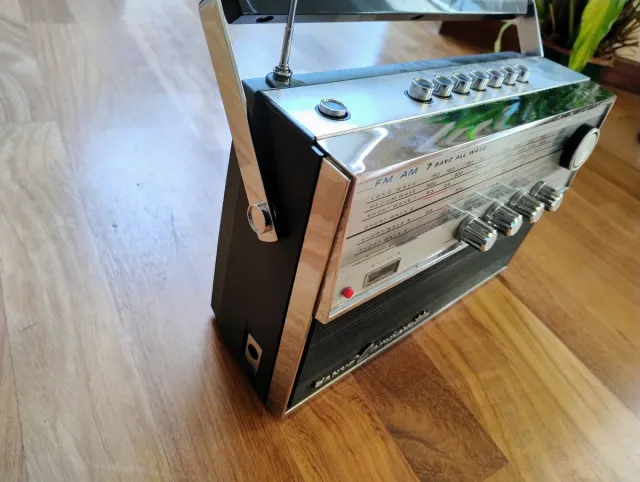 Radio Sanyo Campanetta FM/AM 7 Band