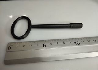 Llave de cuerda ojo de buey 5mm