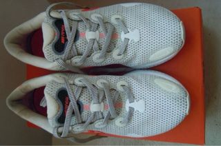 Zapatillas Nike Mujer Running Blancas/Azul/Rosa