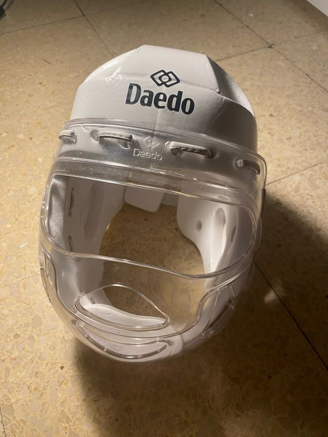 Casco Taekwondo Daedo Blanco Protector Facial