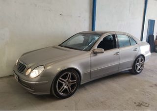 Mercedes-Benz Clase E 2005