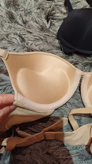 Pack 2 sujetadores push up beige y negro
