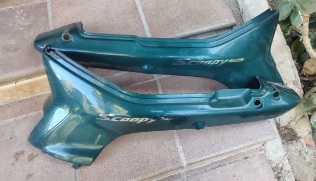 Carenado Lateral Honda Scoopy placas laterais