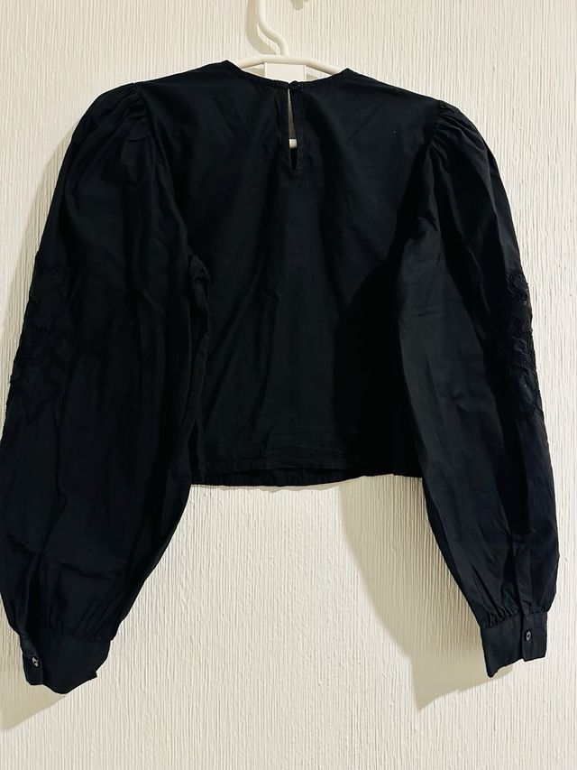 Blusa ZARA Negra Manga Larga Encaje Talla XS