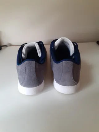 Playeras Adidas de piel azul