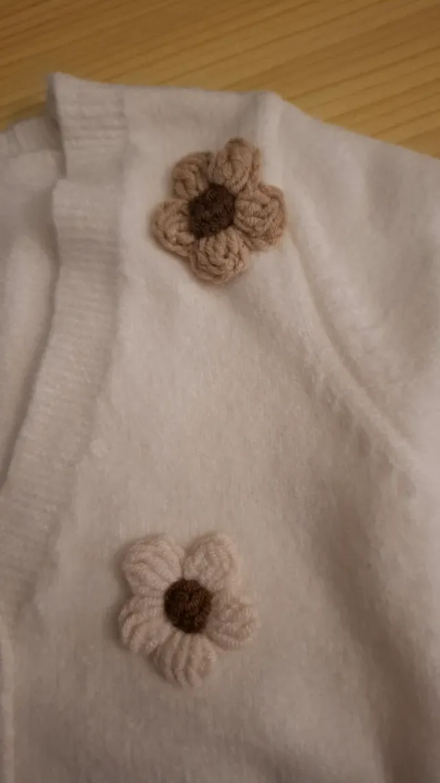 Jersey bebé flores hecho a mano