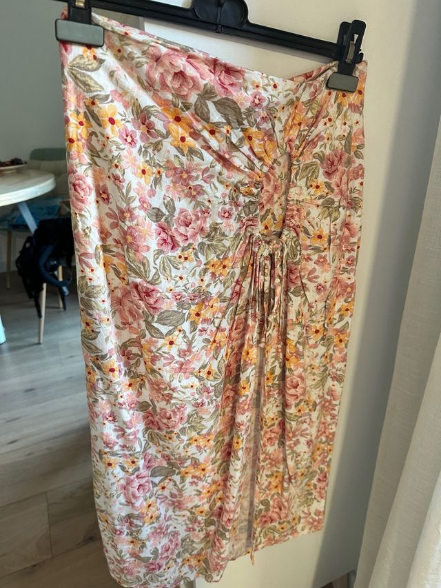 Falda larga Stradivarius floral Talla 38