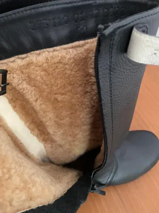 Botas negras diseñadas para el frío